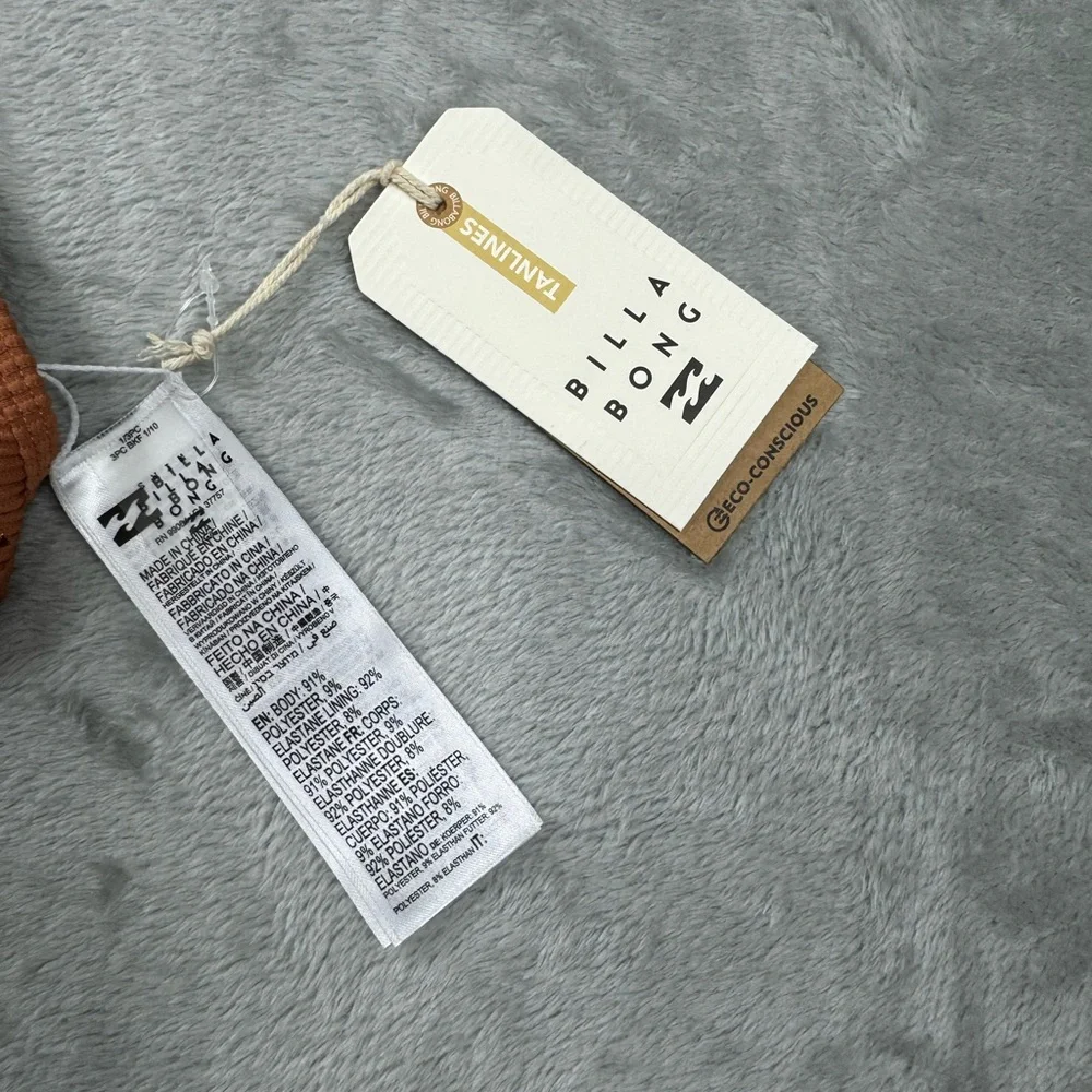 Billabong Tanlines Ceci Triangle Bikini Top sz large new with tags  MSRP $69.95 - Picture 2 of 10